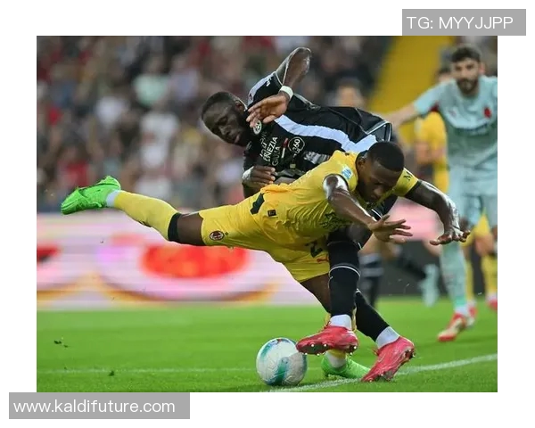 乌甸尼斯主场迎战AC米兰双方争夺意甲关键三分之战